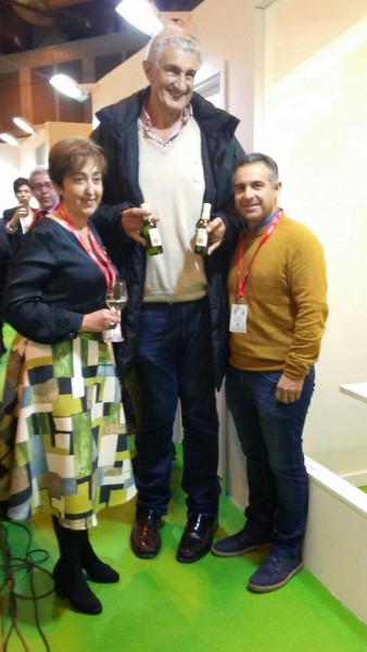 Foto El ex-jugador de baloncesto, Fernando Romay, junto a la presidenta de la Campiña Sur Cordobesa